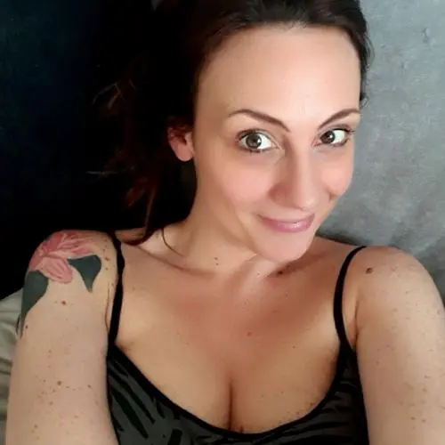 lara29l image 1